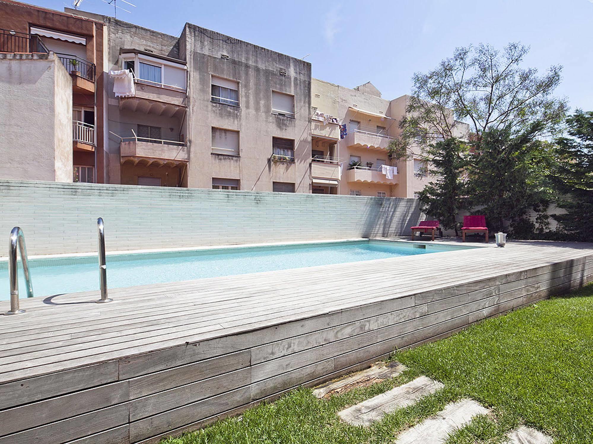 Msb Pool With Terrace Hotell